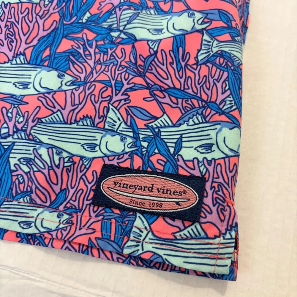 Vineyard Vines Swim Trunks Mens XL Pink Blue Striped Bass Fish Chappy Shorts